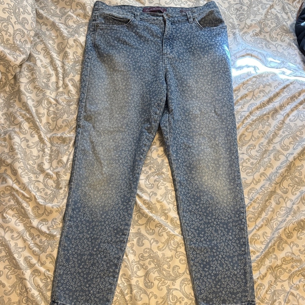 Gloria Vanderbilt Star Print Blue Jeans